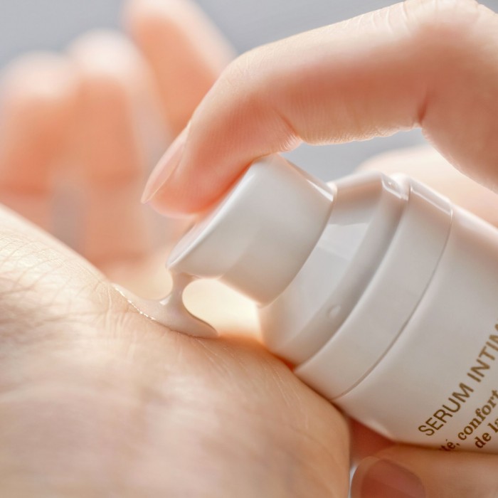 Зволожувальна сироватка для інтимної зони YESforLOV INTIMATE SERUM 30 мл
