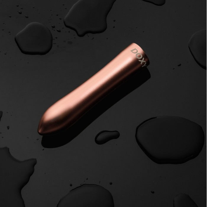 Потужна віброкуля DOXY ROSE GOLD у металевому кейсі, ультрагладенька, 7 режимів